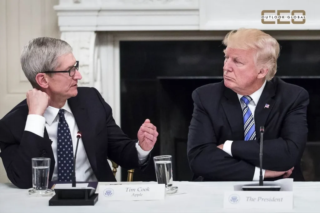 Apple Resists Price Hike Despite Trump Tariff Risks