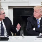 Apple Resists Price Hike Despite Trump Tariff Risks